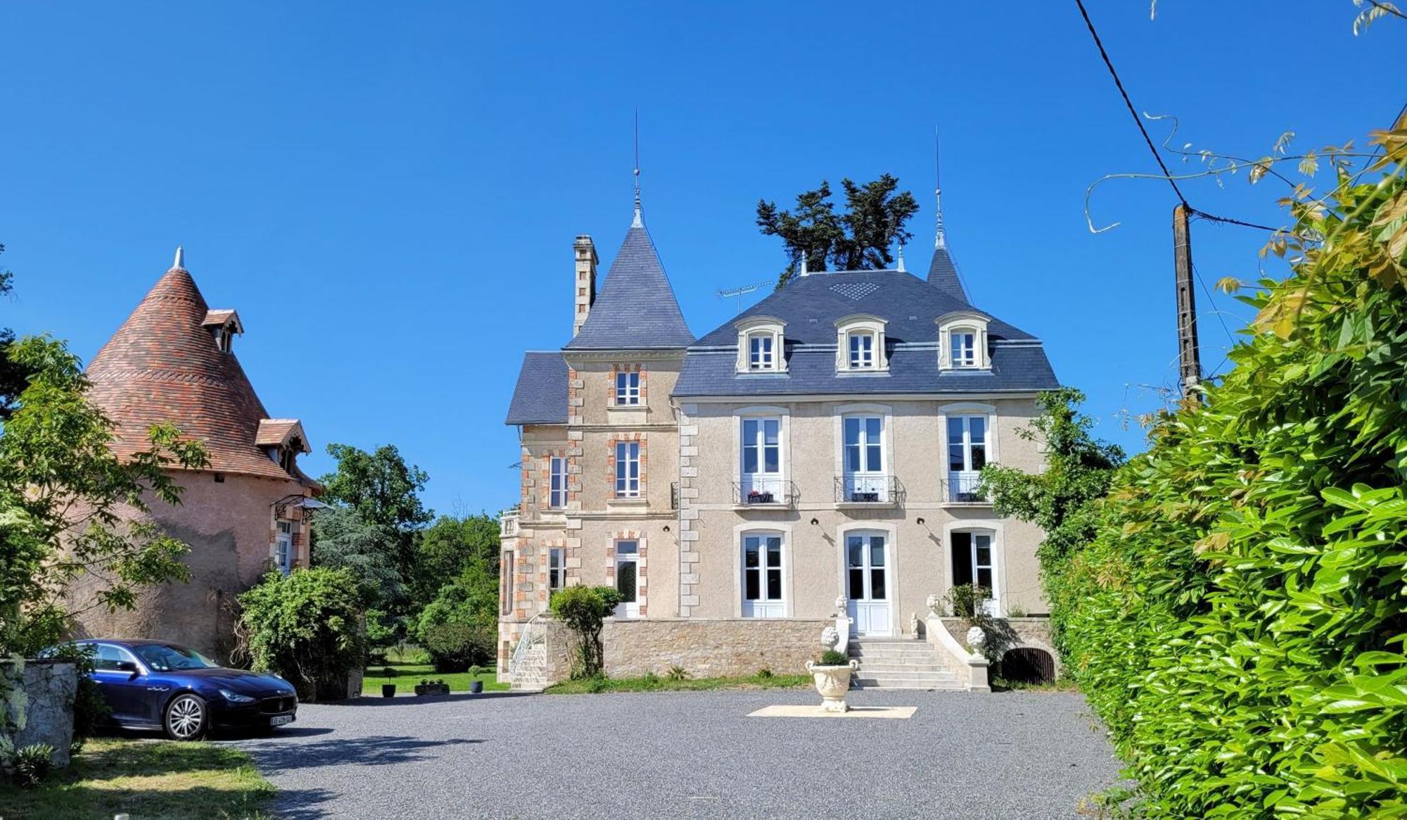 Villa Saint Pierre La Trimouille エクステリア 写真