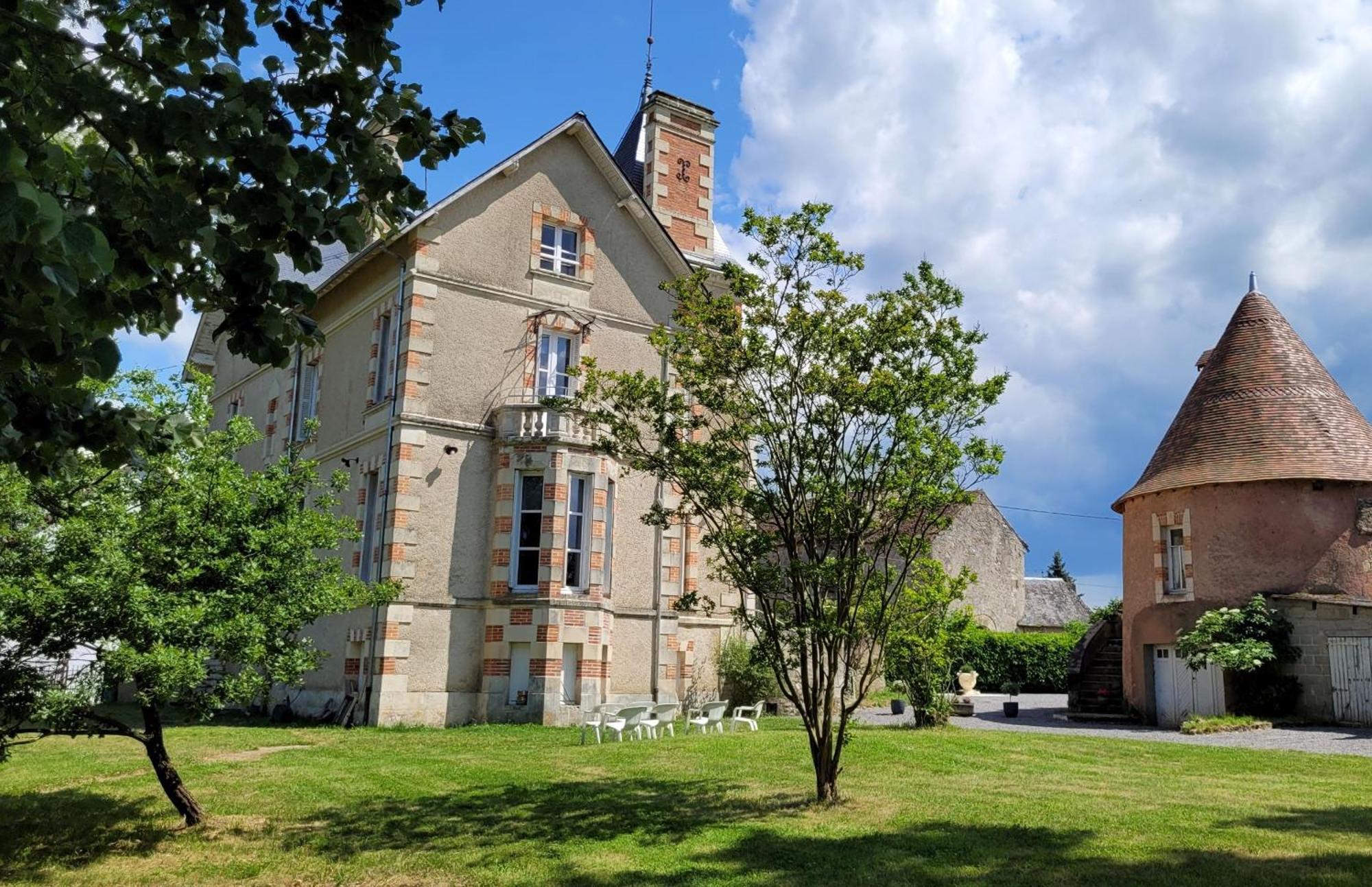 Villa Saint Pierre La Trimouille エクステリア 写真